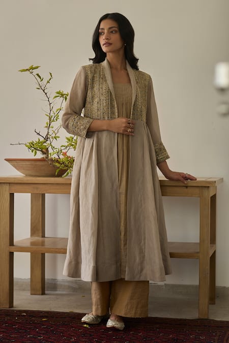 Rhua Beige Embroidery Round Neck Almond Kurta Set With Jacket 