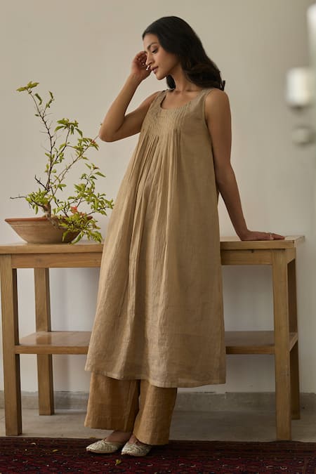 Buy_Rhua_Beige Embroidery Round Neck Almond Kurta Set With Jacket _Online_at_Aza_Fashions