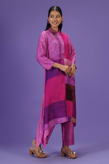 Label Radini Pink Silk Collared Royal Radiance Long Kurta Set Online at Aza Fashions Label Radini_Pink Silk Collared Royal Radiance Long Kurta Set _Online_at_Aza_Fashions