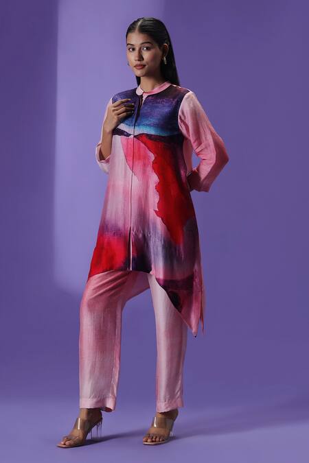 Label Radini Pink Silk Collared Ethereal Hues Printed Kurta Set Online at Aza Fashions Label Radini_Pink Silk Collared Ethereal Hues Printed Kurta Set _Online_at_Aza_Fashions
