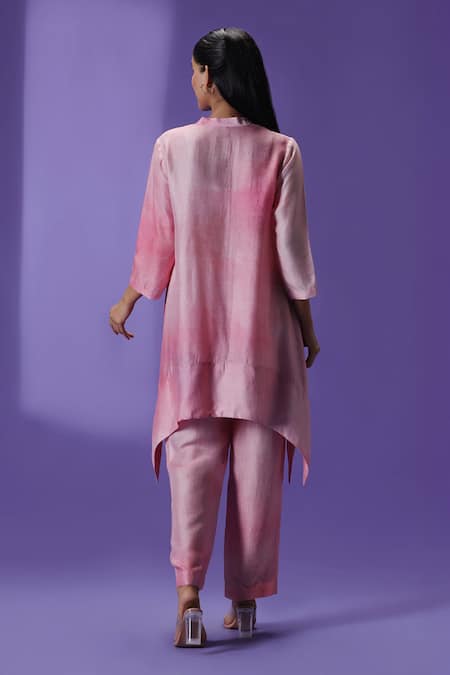 Shop Label Radini Pink Silk Collared Ethereal Hues Printed Kurta Set at Aza Fashions Shop_Label Radini_Pink Silk Collared Ethereal Hues Printed Kurta Set _at_Aza_Fashions