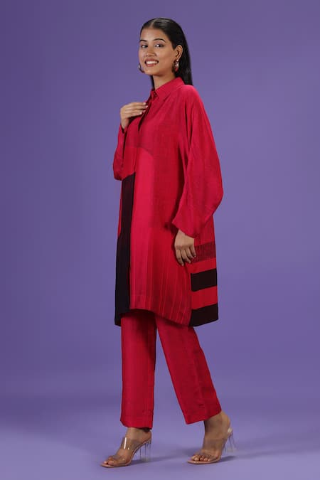 Label Radini Pink Silk Collared Reverie Kurta And Pant Set Online at Aza Fashions Label Radini_Pink Silk Collared Reverie Kurta And Pant Set _Online_at_Aza_Fashions