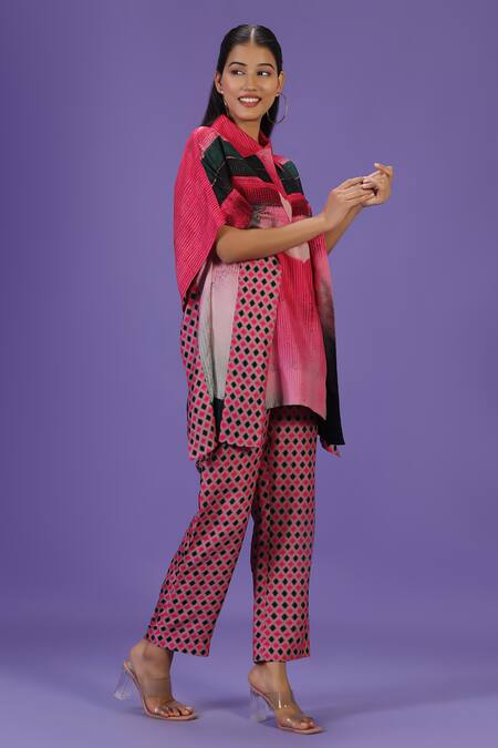 Buy_Label Radini_Pink Silk Collared Rosé Noir Kaftan And Pant Set _Online_at_Aza_Fashions