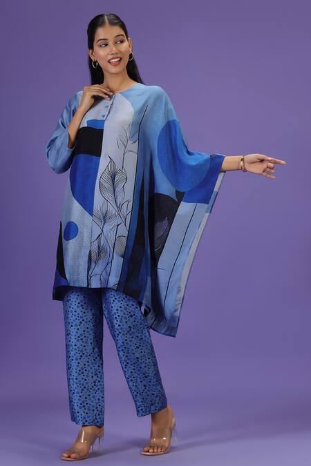 Buy_Label Radini_Blue Silk Round Neck Eclipse Kaftan Set _Online_at_Aza_Fashions