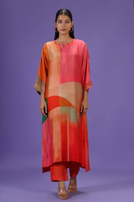 Buy_Label Radini_Pink Silk Keyhole Neck Vermilion Aura Long Kurta Set _Online_at_Aza_Fashions