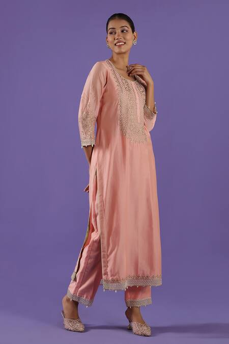 Buy_Label Radini_Peach Chanderi Embroidery Round Neck Tilla Kurta Set _Online_at_Aza_Fashions