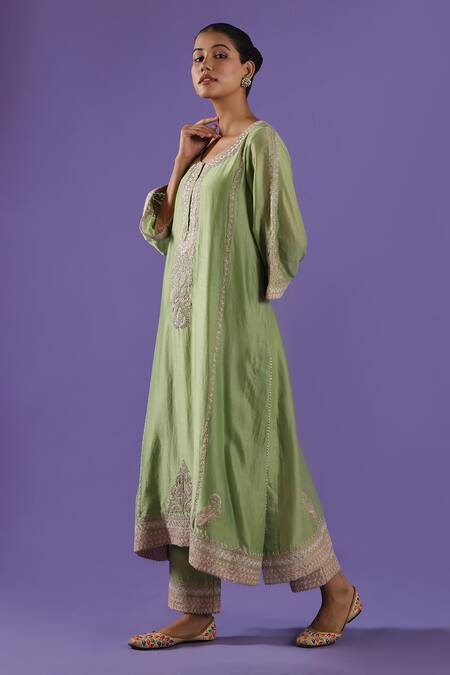 Buy_Label Radini_Green Chanderi Embroidery Round Neck Mint Kurta Set _Online_at_Aza_Fashions