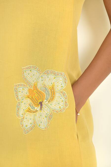 Buy Baise Gaba Yellow Cotton, Linen Embroidery V-neck Sunshine Midi Dress Online at Aza Fashions Buy_Baise Gaba_Yellow Cotton, Linen Embroidery V-neck Sunshine Midi Dress _Online_at_Aza_Fashions