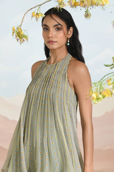 Baise Gaba Green Chiffon Embroidery Halter Neck Wingsong Gharara Set Online at Aza Fashions Baise Gaba_Green Chiffon Embroidery Halter Neck Wingsong Gharara Set _Online_at_Aza_Fashions
