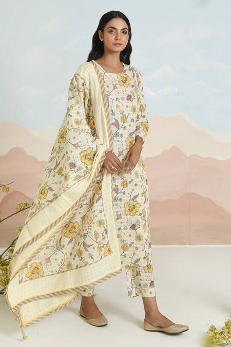 Buy_Baise Gaba_Beige Round Neck Dahlia Printed Kurta Set _Online_at_Aza_Fashions