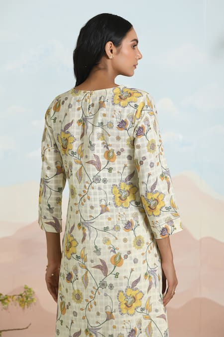 Shop_Baise Gaba_Beige Round Neck Dahlia Printed Kurta Set _Online_at_Aza_Fashions