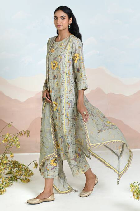 Shop Baise Gaba Green Cotton Embroidery Round Neck Floret Printed Kurta Set Online at Aza Fashions Shop_Baise Gaba_Green Cotton Embroidery Round Neck Floret Printed Kurta Set _Online_at_Aza_Fashions