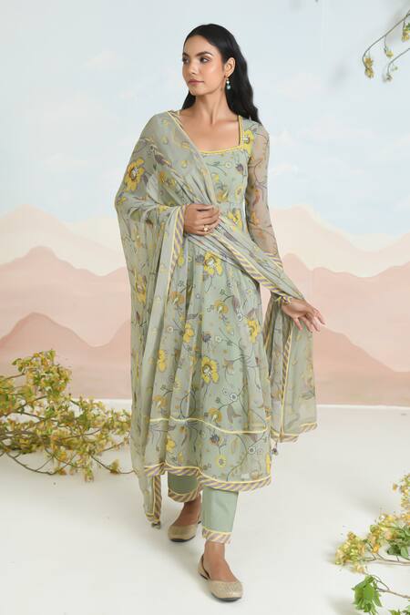 Baise Gaba_Green Chiffon Embroidery Square Neck Sunpetal Printed Anarkali Set _Online_at_Aza_Fashions