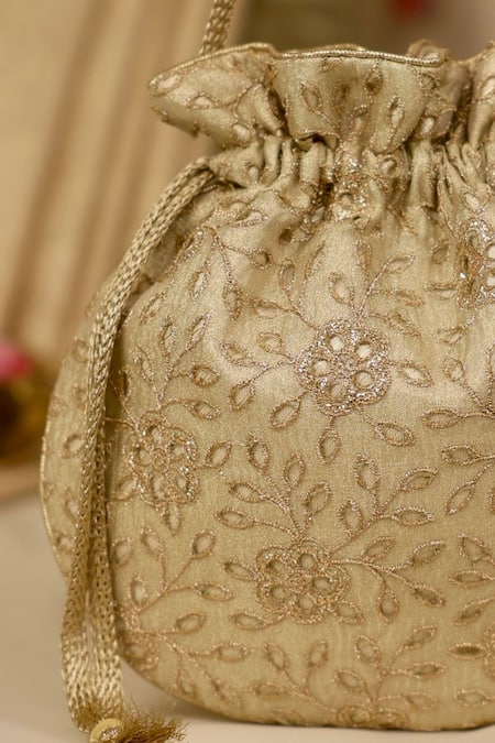 Buy_Amyra_Gold Embroidery, Tassels Tarang Cutwork Potli Bag