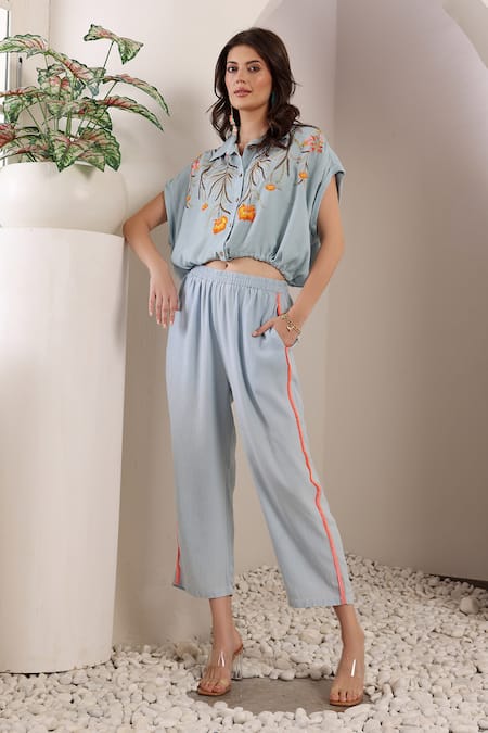 Saaj By Ankita_Blue Embroidery Collared Light Chambray Bloom Drift Set _Online_at_Aza_Fashions