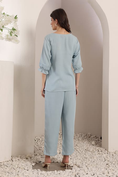 Saaj By Ankita Sky Blue Mistflower Chambray Set 