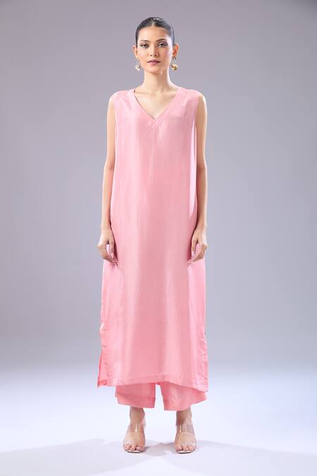 Debyani + CO Pink Silk Beads, Embroidery Round Neck Floral Kurta Set Online at Aza Fashions Debyani + CO_Pink Silk Beads, Embroidery Round Neck Floral Kurta Set _Online_at_Aza_Fashions