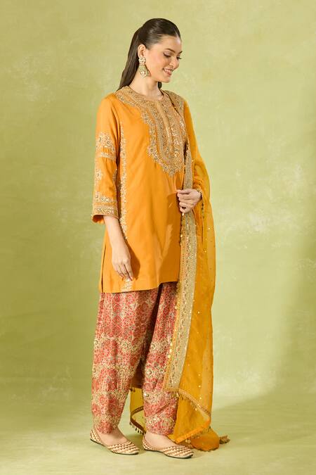 Buy Debyani + CO Orange Silk Sequins Round Neck Embroidered Kurta Set Online at Aza Fashions Buy_Debyani + CO_Orange Silk Sequins Round Neck Embroidered Kurta Set _Online_at_Aza_Fashions