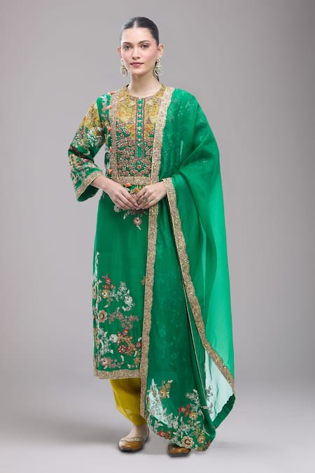 Debyani + Co Floral Embroidered Kurta Set 