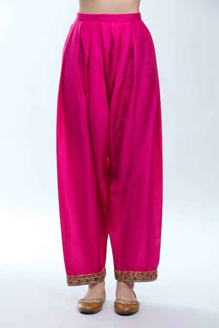 Buy Debyani + CO Orange Silk Embroidery Split V-neck Paisley Kurta Set Online at Aza Fashions Buy_Debyani + CO_Orange Silk Embroidery Split V-neck Paisley Kurta Set _Online_at_Aza_Fashions