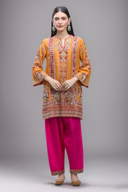 Debyani + Co Paisley Embroidered Kurta Set 