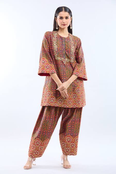 Shop_Debyani + CO_Multi Color Silk Embroidery Round Neck Printed Kurta Set _Online_at_Aza_Fashions