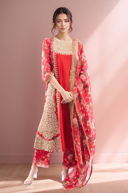 Debyani + Co Red Silk Embroidery Round Neck Kurta Set With Dupatta 