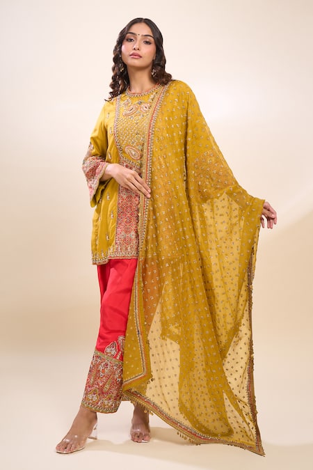Buy Debyani + CO Mustard Silk Sequins, Embroidery Round Neck Yellow Kurta Set Buy_Debyani + CO_Mustard Silk Sequins, Embroidery Round Neck Yellow Kurta Set