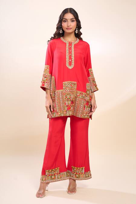 Buy_Debyani + CO_Red Silk Embroidery Round Neck Kurta Set With Palazzo 