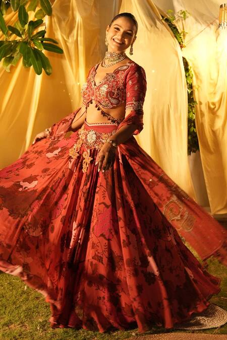 Shop ISHA GUPTA TAYAL Pink Organza, Silk Sequins, Beads, Embroidery V-neck Floral Print Lehenga Set Online at Aza Fashions Shop_ISHA GUPTA TAYAL_Pink Organza, Silk Sequins, Beads, Embroidery V-neck Floral Print Lehenga Set _Online_at_Aza_Fashions