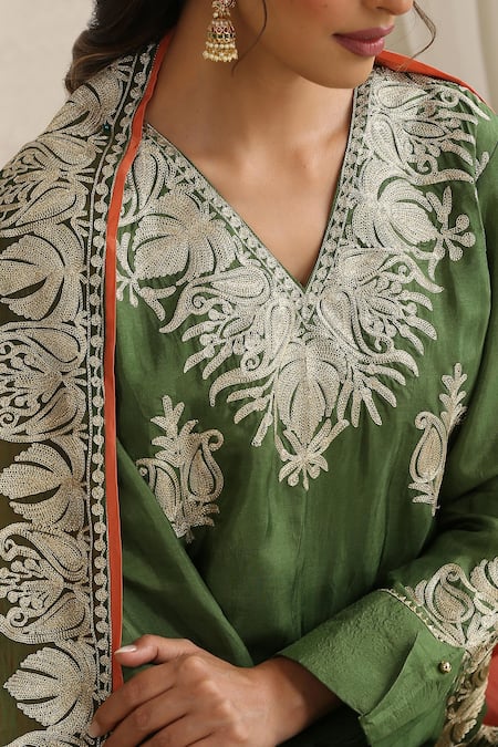 Buy_Wazir C_Green Organza, Silk, Cotton Embroidery V-neck Kashmiri Golden Tilla Kurta Set 