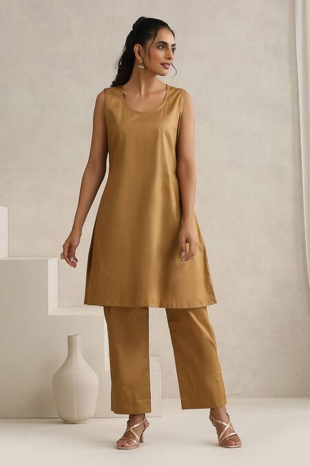 Shop Wazir C Brown Georgette, Cotton Embroidery Round Neck Nargis Kaftan Set Online at Aza Fashions Shop_Wazir C_Brown Georgette, Cotton Embroidery Round Neck Nargis Kaftan Set _Online_at_Aza_Fashions