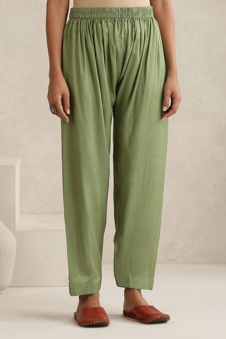 Wazir C_Green Georgette, Silk Embroidery V-neck Mehandi Aari Kurta Set _Online_at_Aza_Fashions