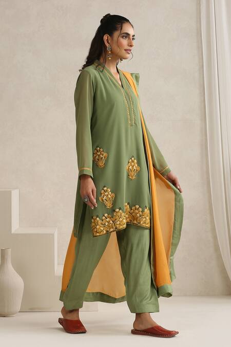 Buy_Wazir C_Green Georgette, Silk Embroidery V-neck Mehandi Aari Kurta Set _Online_at_Aza_Fashions