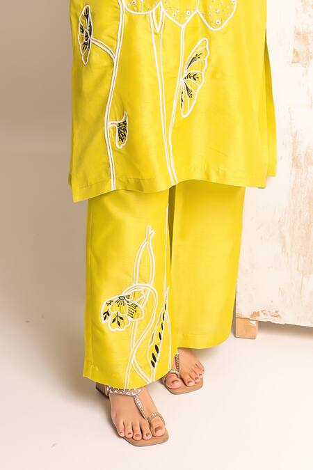 Myra Clothing Line_Green Cotton Embroidery Mandarin Collar Neon Floral Kurta Set _Online_at_Aza_Fashions