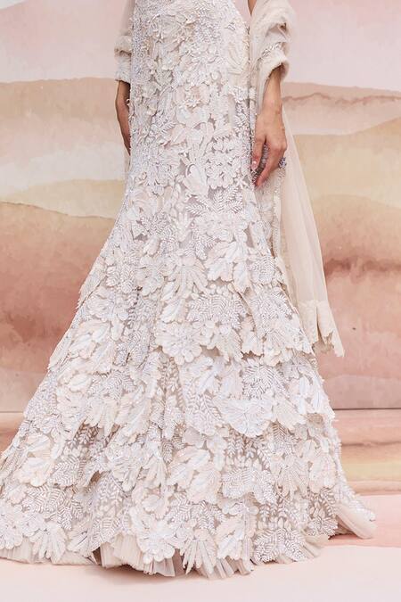 Buy Mishru Ivory Tulle Embroidery, Applique Sweetheart Neck Josie Lehenga Set Online at Aza Fashions Buy_Mishru_Ivory Tulle Embroidery, Applique Sweetheart Neck Josie Lehenga Set _Online_at_Aza_Fashions