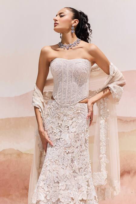 Mishru Ivory Tulle Embroidery, Applique Sweetheart Neck Josie Lehenga Set at Aza Fashions Mishru_Ivory Tulle Embroidery, Applique Sweetheart Neck Josie Lehenga Set _at_Aza_Fashions