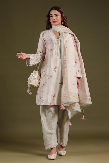 Label Niti Bothra Noor Border Butti Dupatta 