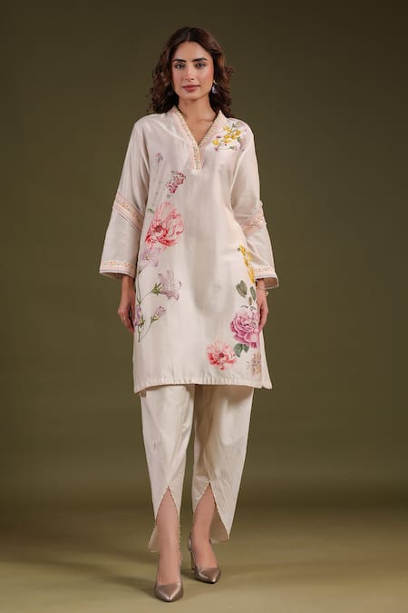 Shop_Label Niti Bothra_Cream Silk, Chanderi Embroidery V-neck Floral Printed Kurta Set _at_Aza_Fashions