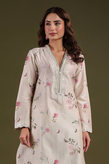 Buy Label Niti Bothra Ivory Silk, Chanderi Embroidery V-neck Floral Printed Kurta Set Online at Aza Fashions Buy_Label Niti Bothra_Ivory Silk, Chanderi Embroidery V-neck Floral Printed Kurta Set _Online_at_Aza_Fashions