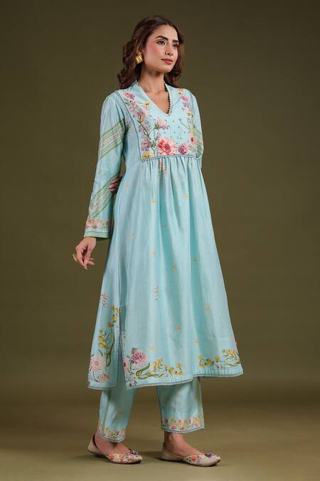 Buy_Label Niti Bothra_Blue Silk, Chanderi Embroidery V-neck Printed Kurta Set _Online_at_Aza_Fashions