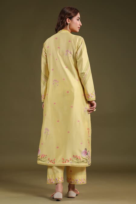 Shop_Label Niti Bothra_Yellow Silk, Chanderi Embroidery V-neck Printed Kurta Set _at_Aza_Fashions