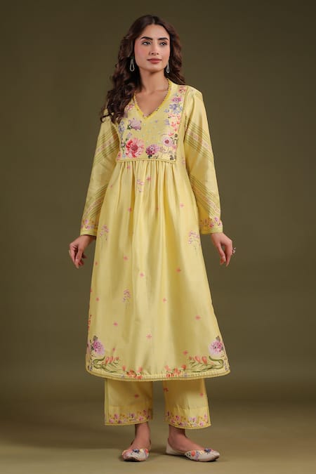 Label Niti Bothra Yellow Silk, Chanderi Embroidery V-neck Printed Kurta Set 