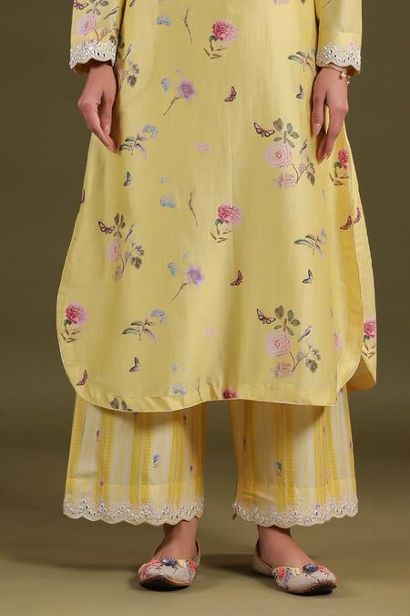 Label Niti Bothra Yellow Silk, Chanderi Lace V-neck Printed Kurta Set at Aza Fashions Label Niti Bothra_Yellow Silk, Chanderi Lace V-neck Printed Kurta Set _at_Aza_Fashions