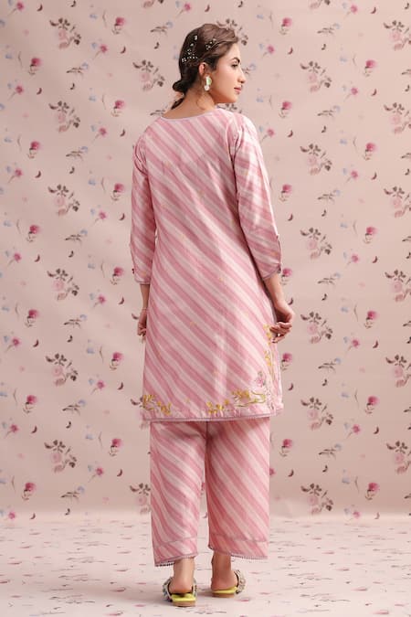 Shop_Label Niti Bothra_Pink Silk, Chanderi Embroidery Round Neck Noor Striped Straight Kurta Set _at_Aza_Fashions