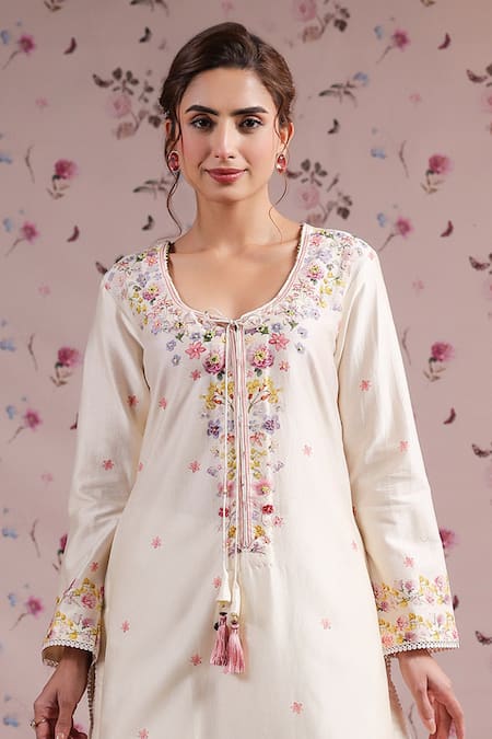 Label Niti Bothra Ivory Silk, Chanderi Tassels Round Neck Printed Straight Kurta Set Online at Aza Fashions Label Niti Bothra_Ivory Silk, Chanderi Tassels Round Neck Printed Straight Kurta Set _Online_at_Aza_Fashions