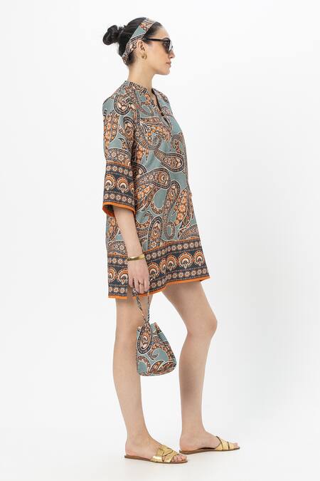 SOBARIKO Multi Color Linen Split V-neck Koishi Shift Dress Online at Aza Fashions SOBARIKO_Multi Color Linen Split V-neck Koishi Shift Dress _Online_at_Aza_Fashions