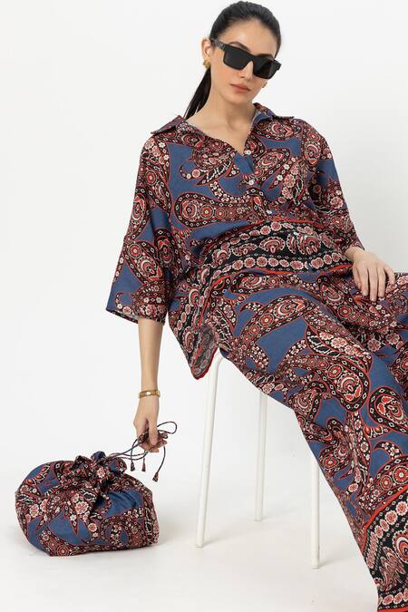 SOBARIKO Blue Linen Collared Deniz Co-ord Set Online at Aza Fashions SOBARIKO_Blue Linen Collared Deniz Co-ord Set _Online_at_Aza_Fashions