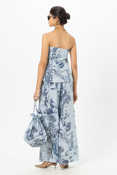 Shop SOBARIKO Blue Linen Bandeau Neck Floral Print Strapless Co-ord Set at Aza Fashions Shop_SOBARIKO_Blue Linen Bandeau Neck Floral Print Strapless Co-ord Set _at_Aza_Fashions