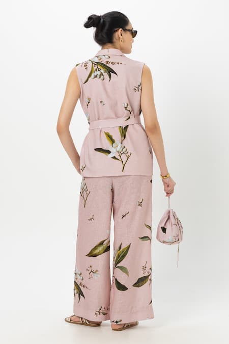 Shop SOBARIKO Pink Linen V-neck Floral Print Jasmine Jacket Set at Aza Fashions Shop_SOBARIKO_Pink Linen V-neck Floral Print Jasmine Jacket Set _at_Aza_Fashions